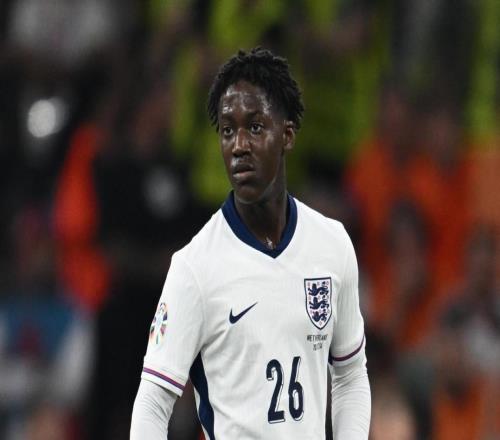 英媒：梅努很想去那不勒斯，而曼聯(lián)只接受租借離隊(duì)