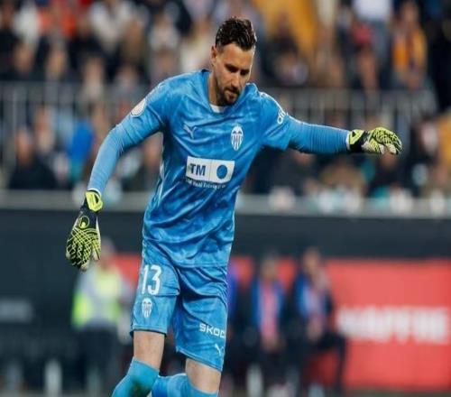 阿斯：伯恩茅斯、布魯日和熱那亞在關注瓦倫西亞32歲門將迪米