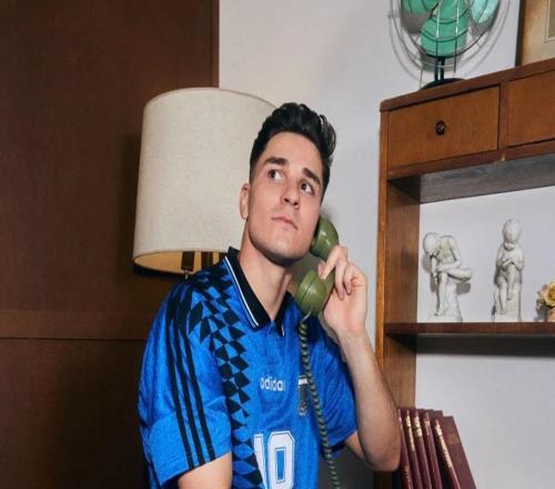 “小蜘蛛”是如何成為“獎杯收割機”的