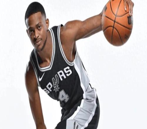 馬刺隊(duì)第二支柱福克斯獨(dú)得29分三斬雷霆，飛狐時(shí)代正式到來