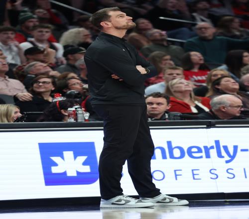 美媒報(bào)道開(kāi)拓者傷病困擾斯普利特表現(xiàn)尚可但無(wú)能為力_NBA直播