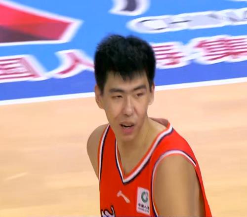 8投8中！2米26徐昕，展現(xiàn)CBA頂級(jí)水平球迷：杜鋒怎么看