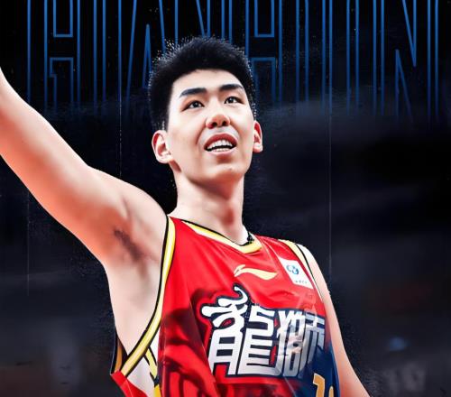 出場(chǎng)6分42秒，5犯離場(chǎng)！球迷：廣東隊(duì)重磅引援，換徐昕虧大了