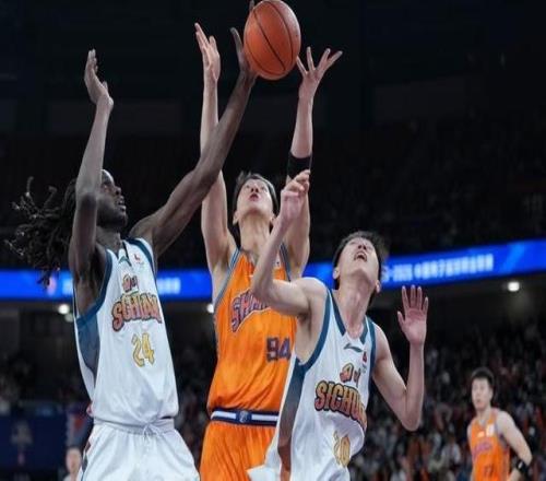 上海大鯊魚三連勝，為何主帥盧偉卻高興不起來