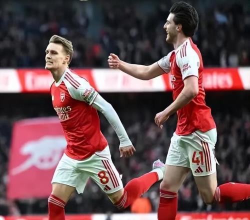 英超第18輪結(jié)束了8場(chǎng)比賽，最新積分榜如下！