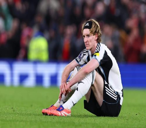 TA：掌控節(jié)奏卻最終輸?shù)舯荣悾~卡斯?fàn)柭?lián)熟悉的失望再度出現(xiàn)