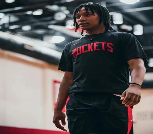 拼了！復(fù)出+引援雙線操作，快船不擺爛了，53分先生正式加盟