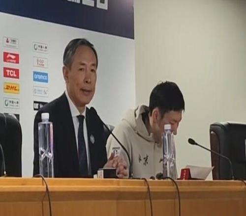 北京主帥：曾凡博手續因圣誕節有所耽誤，新的外援目前在篩選階段