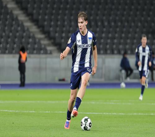 拜仁終于要花2500萬引進(jìn)一個替代品了，格雷茨卡不走簡直是浪費錢_德甲直播