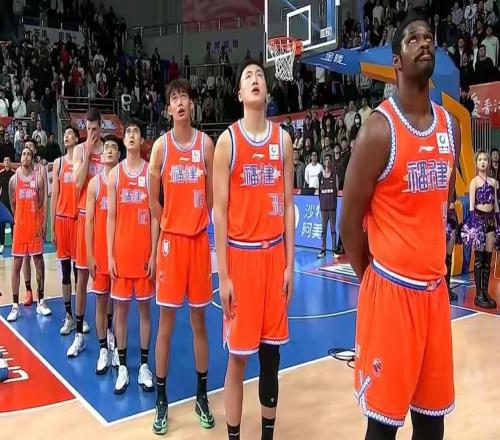 CBA瘋狂一夜！2大奪冠熱門狂飆：北京逆轉大勝，攜廣東開局7連勝