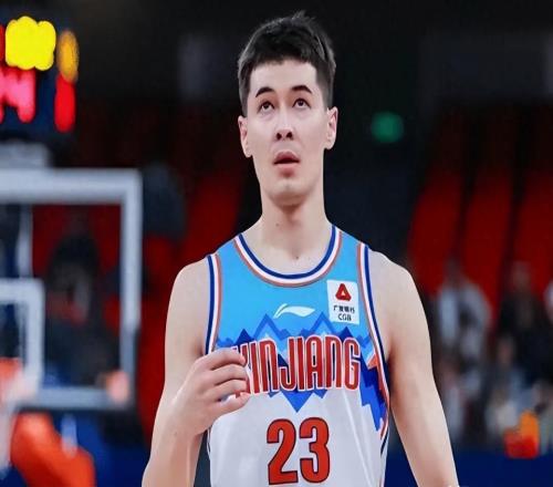 新疆男籃已4連敗，球隊目前仍沒有回暖的跡象，接下來怎么辦