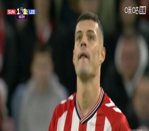 11！英超升班馬對(duì)決，利茲聯(lián)逼平最強(qiáng)黑馬，切爾西曼聯(lián)笑了