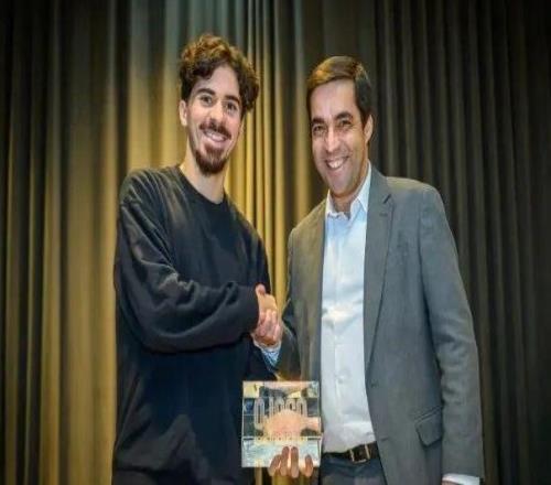 新葡萄牙一哥！維蒂尼亞全票當選2025葡萄牙MVP：戰術核心+7冠王