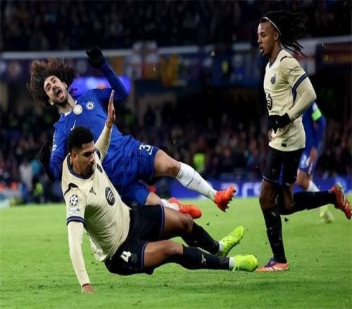 “消失”33天！巴薩副隊長回來了：周一回歸訓練6000人見證