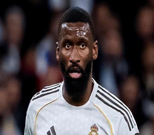 皇馬巨星拒絕大巴黎，去沙特投奔C羅，兩年合同五千萬歐