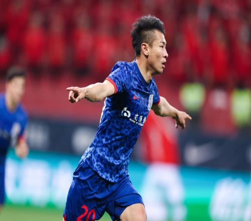 申花正式官宣于漢超下賽季留隊！已確認他的全新身份，引發熱議