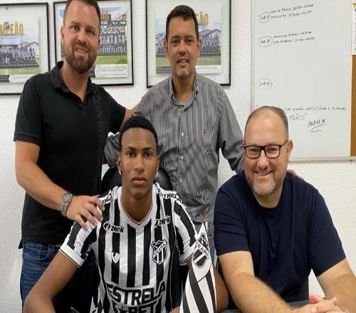 又一個(gè)歸化巴西20歲妖星接近中超，簽訂長約，5年后可加入國足