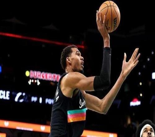 文班：期待打尼克斯贏回來(lái)我們欠自己一場(chǎng)勝利