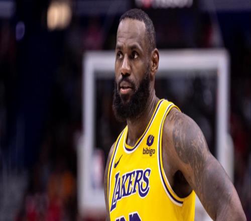 隊(duì)友、教練集體歌頌詹姆斯：他怎么打都有戰(zhàn)術(shù)！這么老還這么猛！