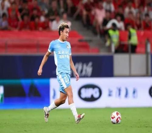 北京國安最新人員變動：李明走馬永明來，本土球員簽2人追2人