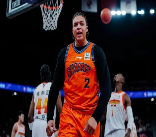 上海男籃的“大殺器”，回來(lái)了！