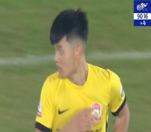 楊希本賽季中超場均5.1次搶斷，為12年以來場均搶斷最多球員