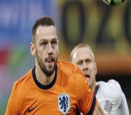 世體：國(guó)米簽新后衛(wèi)才會(huì)讓德弗賴離隊(duì)，巴薩與他有傳聞