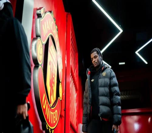 海文：我之前從未踢過居中中衛(wèi)，這可能是最重要的位置