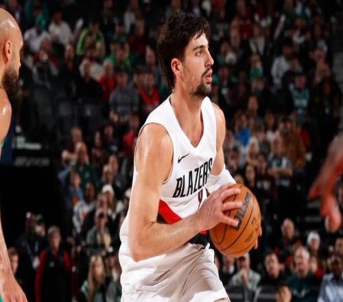 身邊有了幫手后，開拓者鋒線球星的狀態也是有了明顯的提升