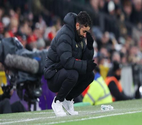 戰(zhàn)平副班長(zhǎng)狼隊(duì)，曼聯(lián)近4輪英超只贏了1場(chǎng)