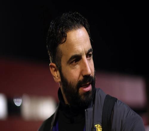 阿莫林：齊爾克澤需要加強(qiáng)對(duì)抗，需要展現(xiàn)出自己的天賦