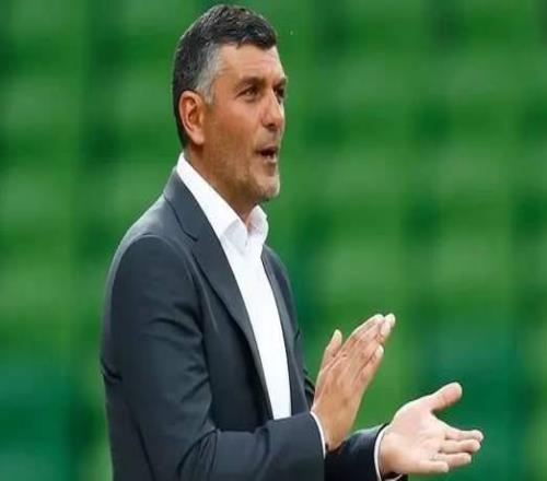 成都新帥接受申花大考，李帥離任國(guó)安給蒙哥馬利引援權(quán)方昊南下