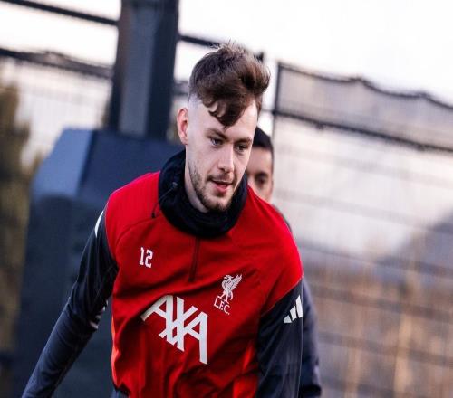 布拉德利：你基本可以在任何區(qū)域把球給維爾茨，有他在很重要