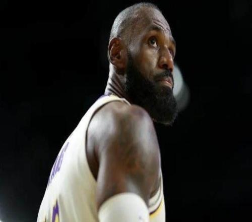 詹姆斯全明星票選滑落至第15你正在見證時代落幕