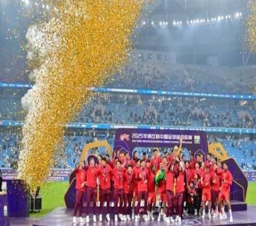 中國足球2025十大新聞：國足夢斷蘇超湘超火爆