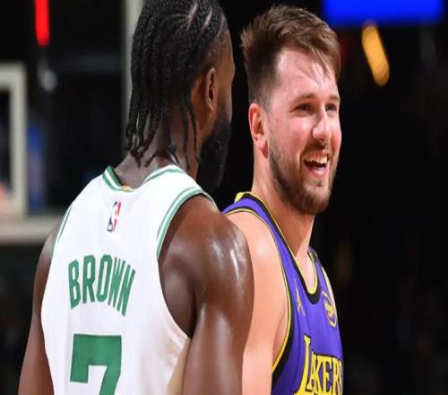 誰更配得上一陣布朗本賽季861分+182板+140助，東契奇呢