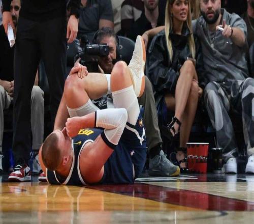 壞消息，掘金隊尼古拉約基奇因膝蓋過度伸展將長期缺陣