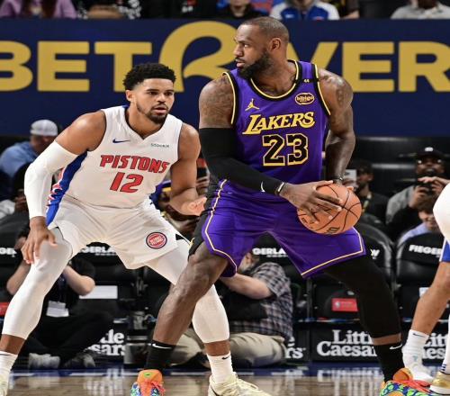 東契奇30+5+11！湖人22分大敗，看數據：他是頭號罪人！