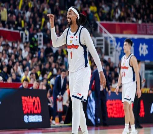 CBA排名又亂了！廣東八連勝升榜首，北京賽季首敗，廣廈后來居上