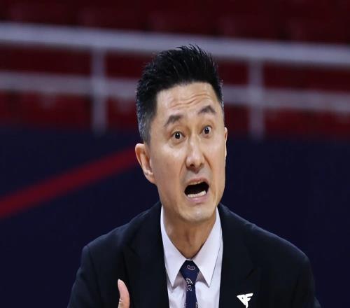 廣東今日早報(bào)！杜鋒深夜攤牌，胡明軒最新傷情，薩姆納生日快樂