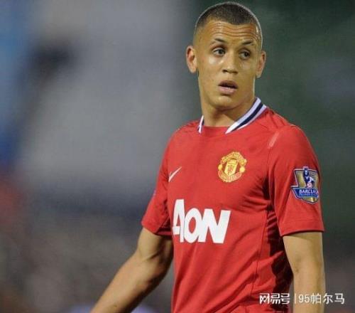 喜歡阿森納的天才，17歲曼聯(lián)首秀，19歲離開(kāi)曼聯(lián)，計(jì)劃執(zhí)教曼聯(lián)