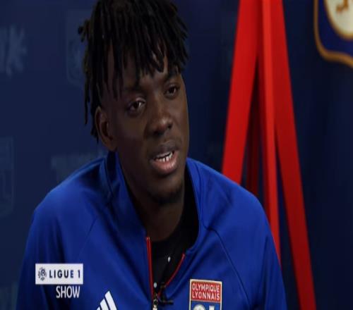 布基納法索國(guó)腳特勞雷因批評(píng)裁判被罰款1萬(wàn)美元_英超直播