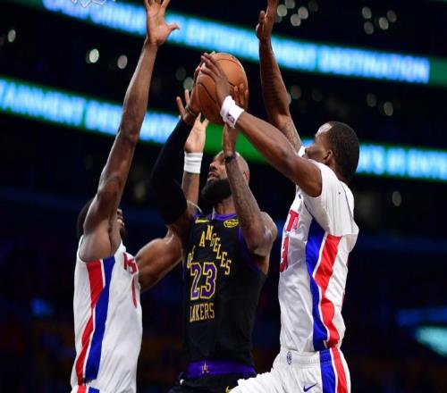 22分慘敗，23分慘敗，24分慘?。晌怀薜母偁?，終于把球隊拖垮