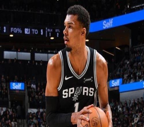 文班亞馬：左膝問題不大我?guī)缀跻胤当荣惐唤叹毥M攔下