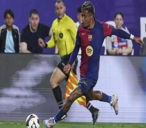 每體：為入選墨西哥隊大名單，櫻桃后衛胡利安阿勞霍想轉會