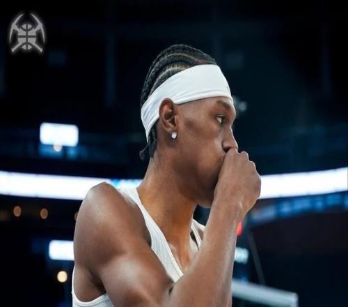 首發(fā)五個傷了四個，兩大中鋒全倒下，依然能贏