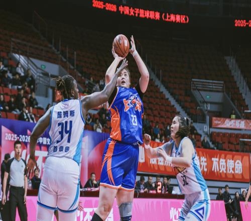 恭喜！中國女籃24歲2米01王牌正式入隊：宮魯鳴重用女奧尼爾