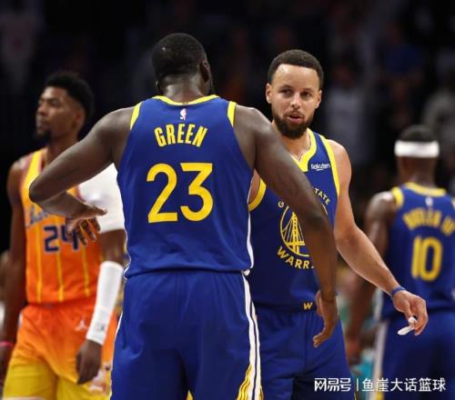 勇士還存隱患，庫里虛驚一場！科爾談格林很滿意，巴特勒兩人該夸