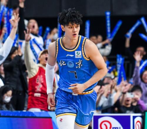 北京狂勝笑傲京粵大戰：曾凡博回歸鑄沖冠陣容三叉戟61分制勝