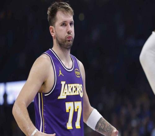 主動(dòng)背鍋，東契奇對(duì)湖人慘敗活塞的失誤問題：我的失誤太多了